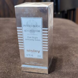 Sisley Paris Phyto-Blanc Le Concentré Pure Bright Activating Serum